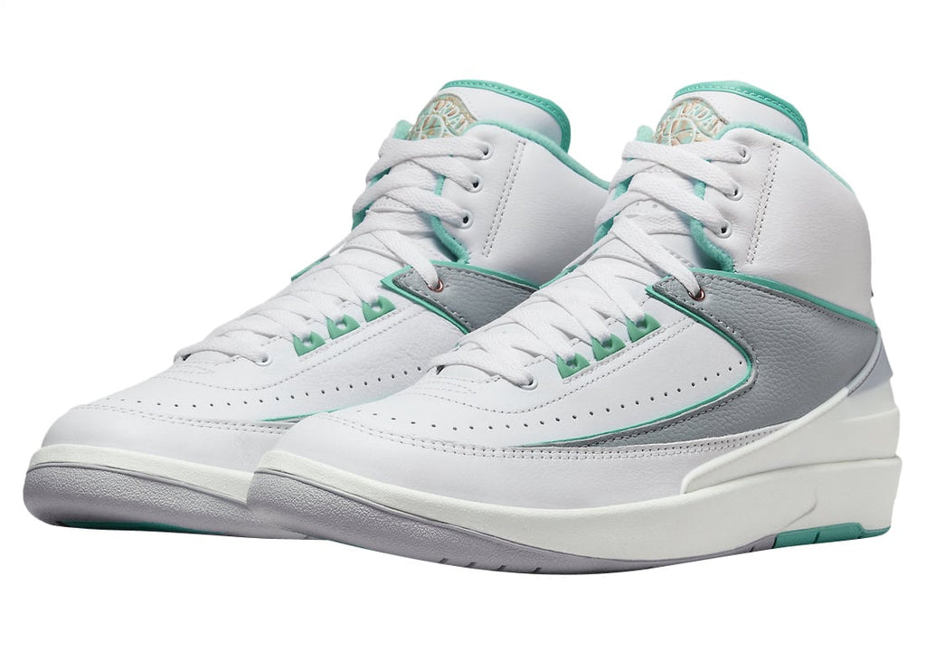 Air Jordan 2 WMNS Crystal Mint - Image 2
