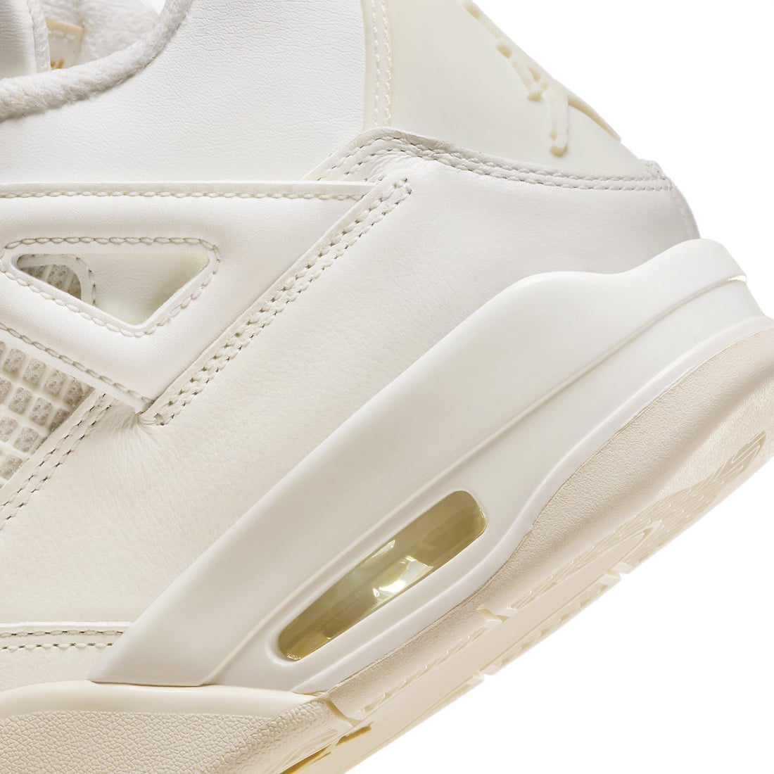 Air Jordan 4 WMNS Metallic Gold - Image 8