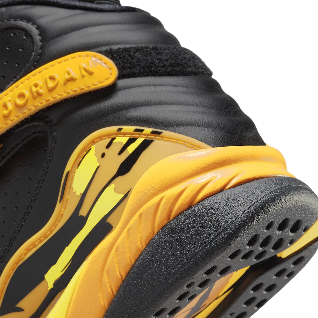 Air Jordan 8 WMNS Taxi - Image 8