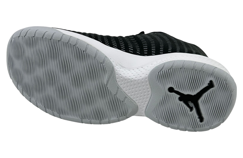 Air Jordan B.fly Black / White - Image 6