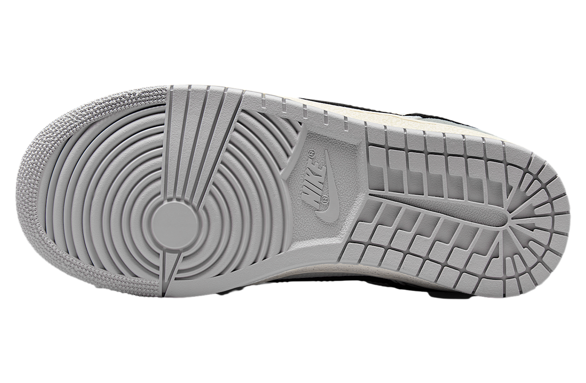 Air Jordan Skyline Low WMNS Summit White / Light Smoke Grey - Image 2