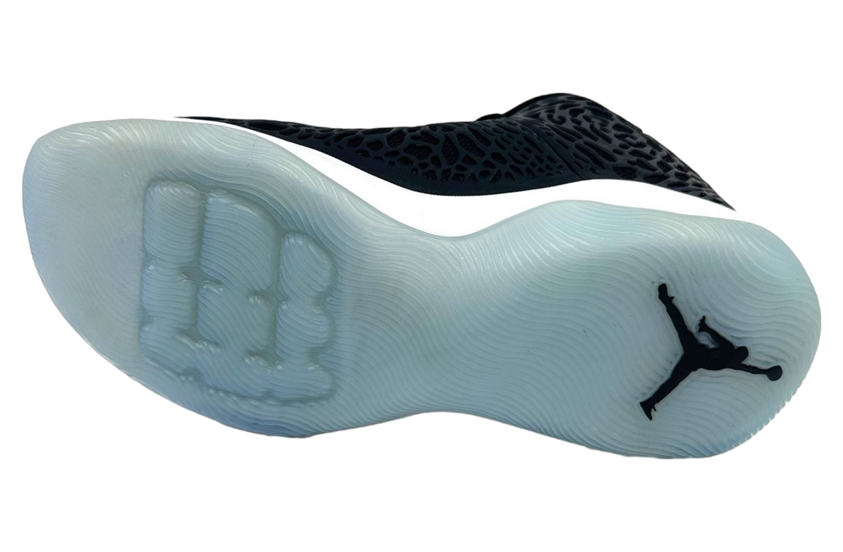 Air Jordan Ultra.fly Black Reflective Silver - Image 6