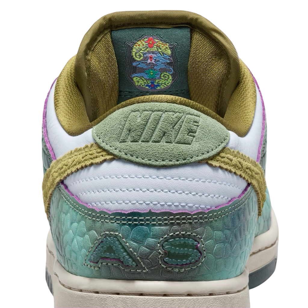 Alexis Sablone x Nike SB Dunk Low - Image 9