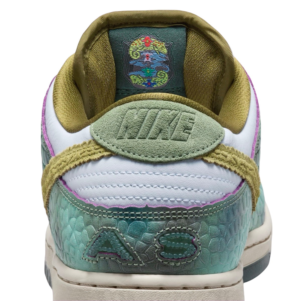Alexis Sablone x Nike SB Dunk Low - Image 9