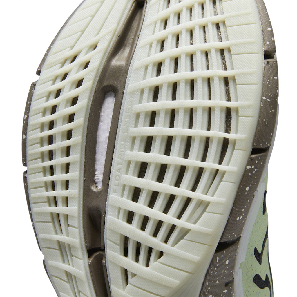 Brain Dead x Reebok Zig Kinetica II True Grey - Image 5