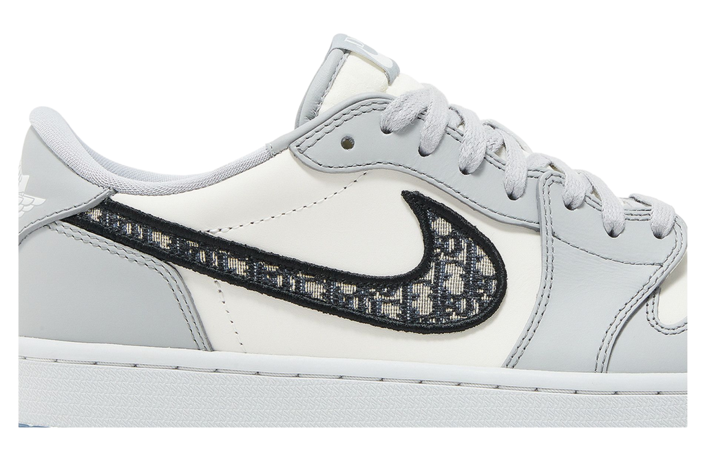 Dior x Air Jordan 1 Low Wolf Grey / Sail - Image 2