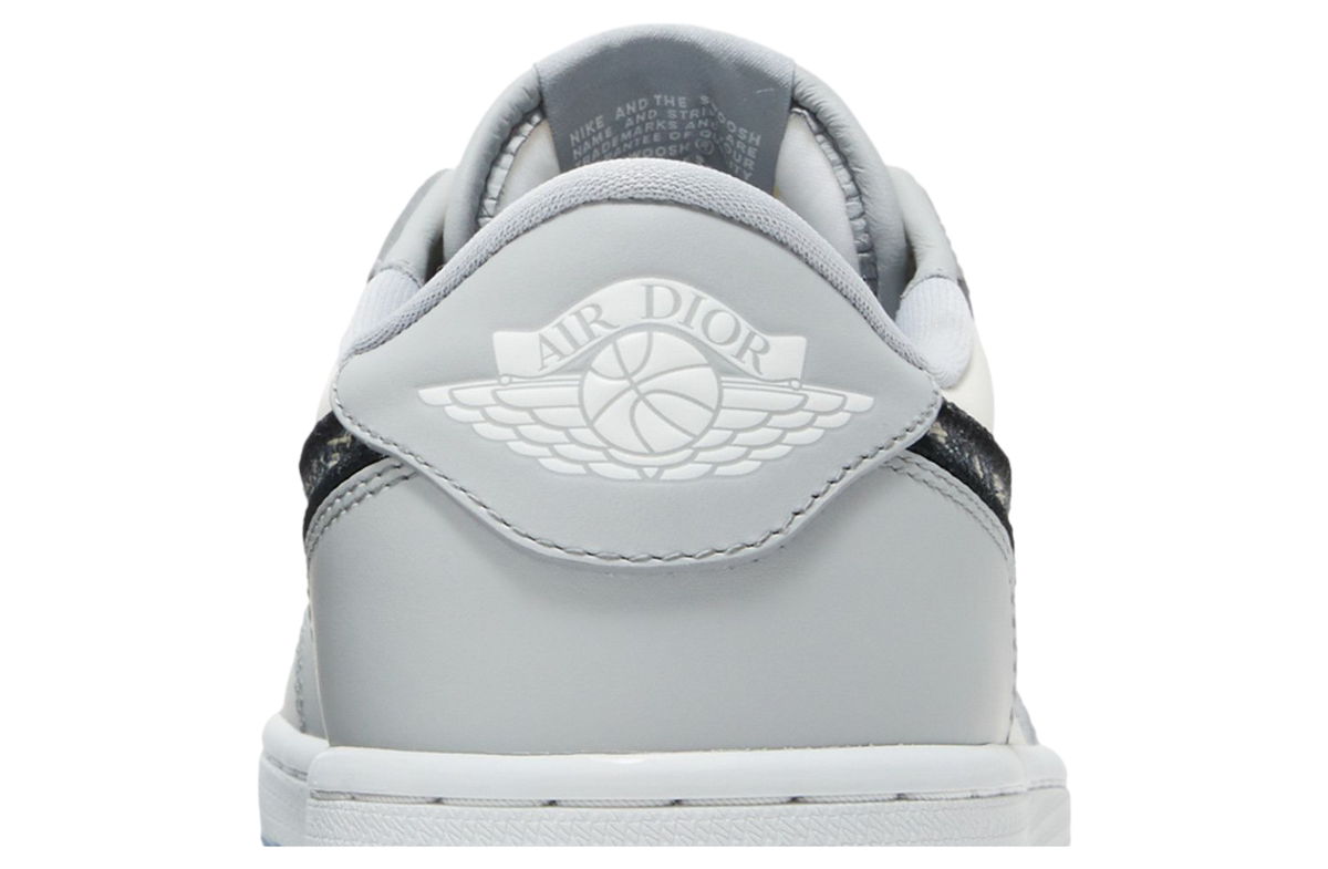 Dior x Air Jordan 1 Low Wolf Grey / Sail - Image 7