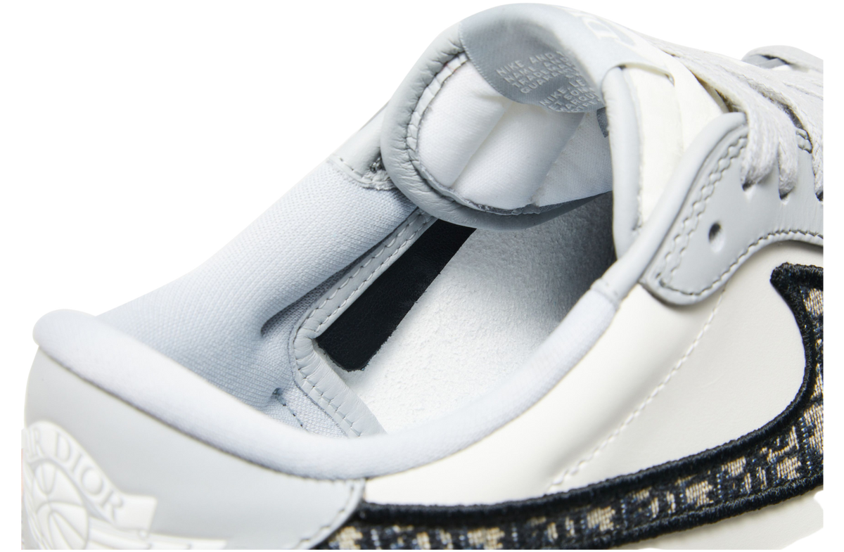 Dior x Air Jordan 1 Low Wolf Grey / Sail - Image 9