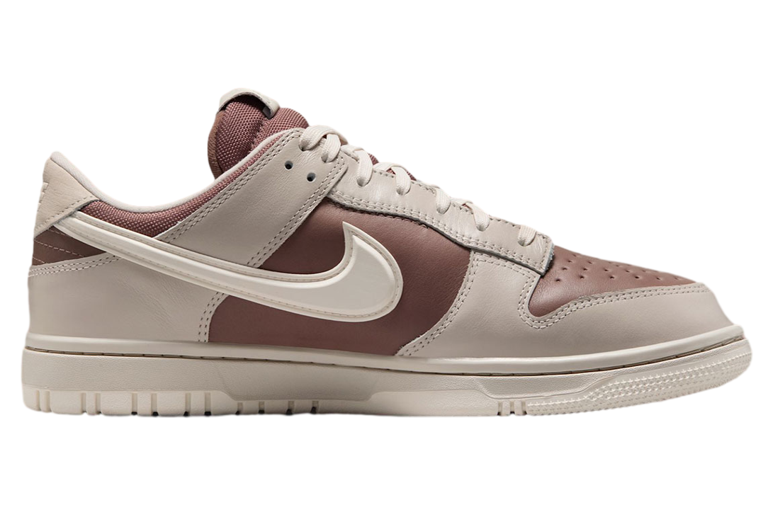 Gore-Tex X Nike Dunk Low - Image 3