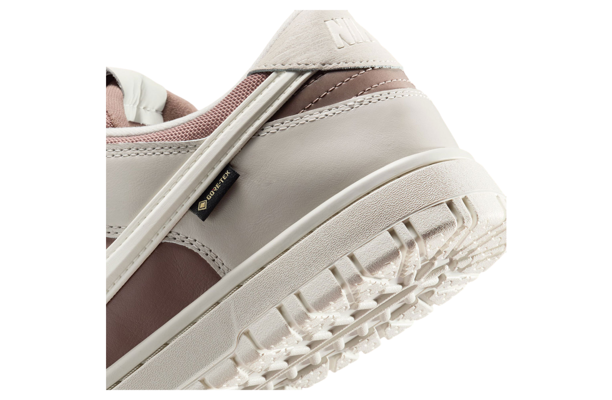 Gore-Tex X Nike Dunk Low - Image 7