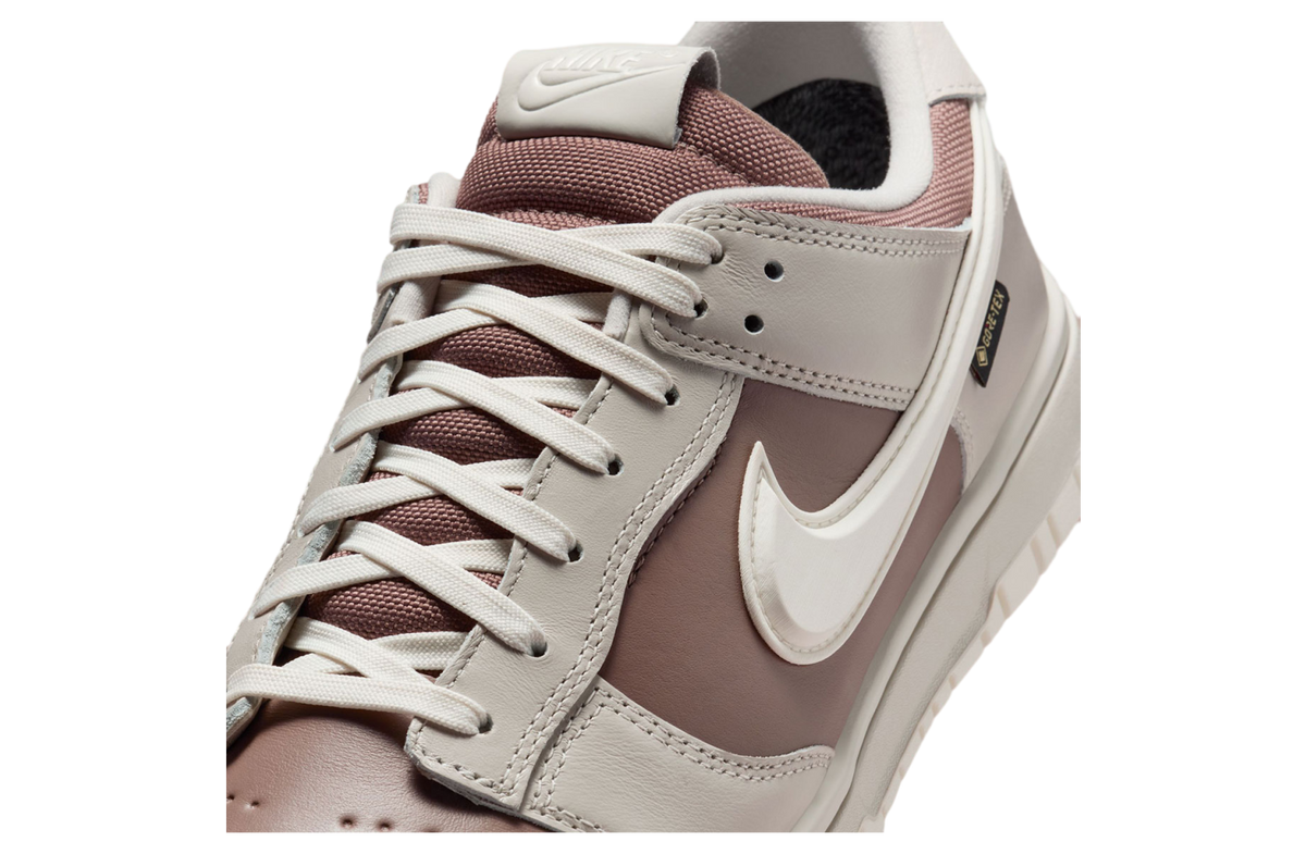 Gore-Tex X Nike Dunk Low - Image 9