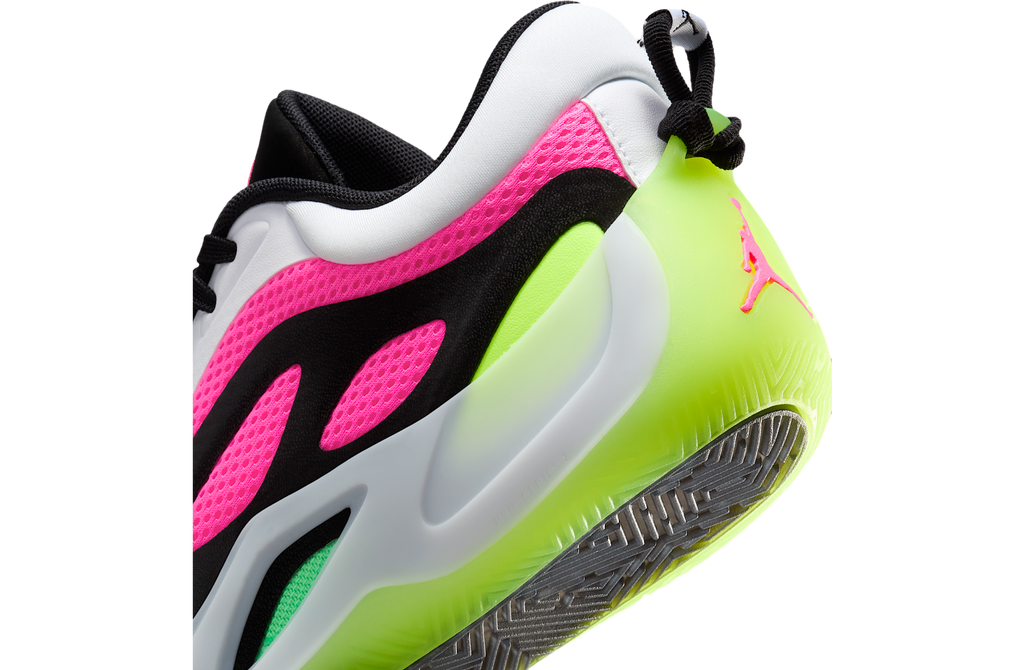 Jordan Heir Series 2 WMNS White / Black - Image 8