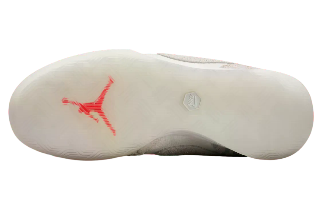 Jordan Tiempo Streetgato SE Phantom / Sail - Image 6