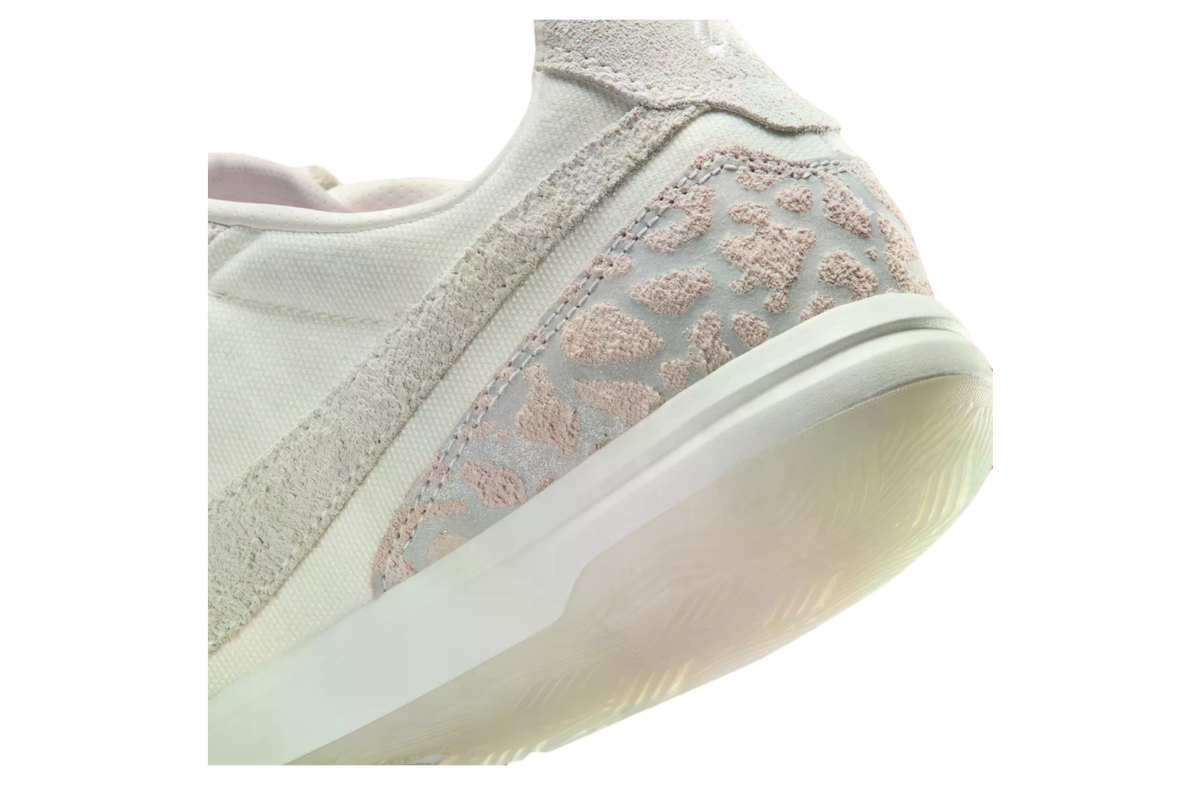 Jordan Tiempo Streetgato SE Phantom / Sail - Image 9