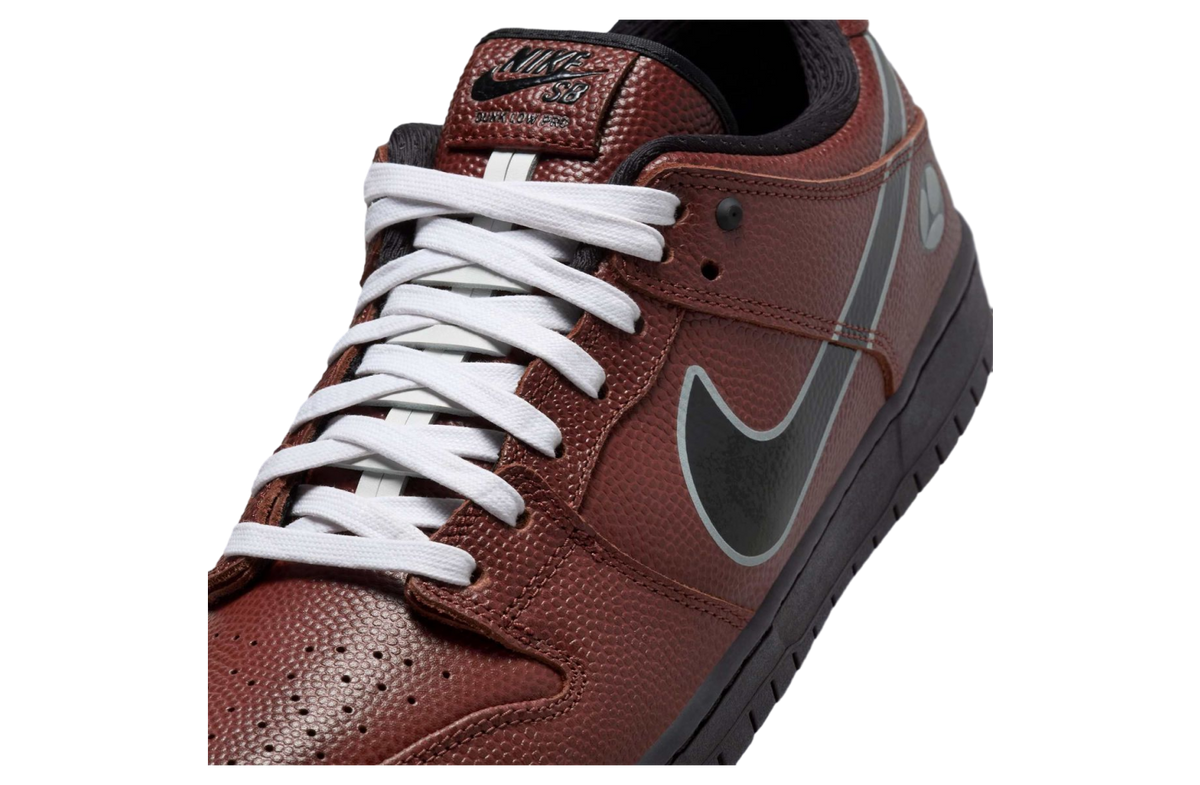 Limosine Skateboards x Nike SB Dunk Low - Image 7