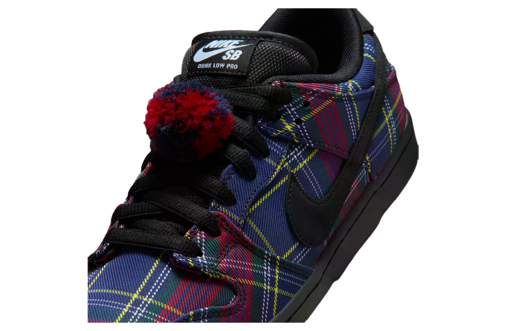 Nardwuar x Nike SB Dunk Low Pro - Image 8