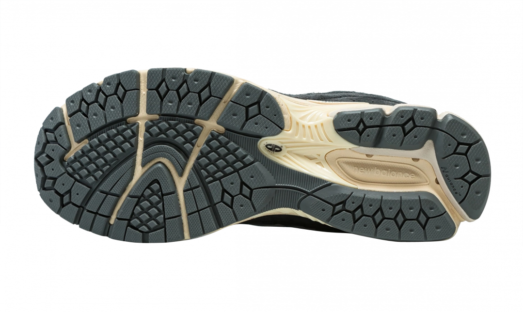 New Balance 2002R Iron Grey - Image 5