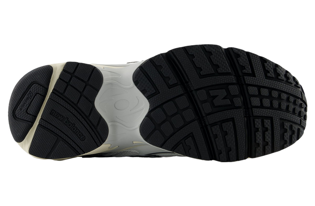 New Balance Ml725v1 White / Metallic Silver - Image 5