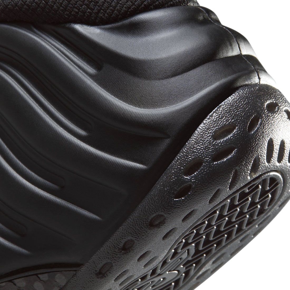 Nike Air Foamposite One Anthracite 2023 - Image 8
