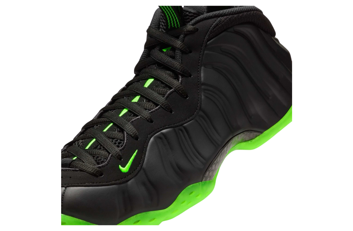 Nike Air Foamposite One Black Volt - Image 7