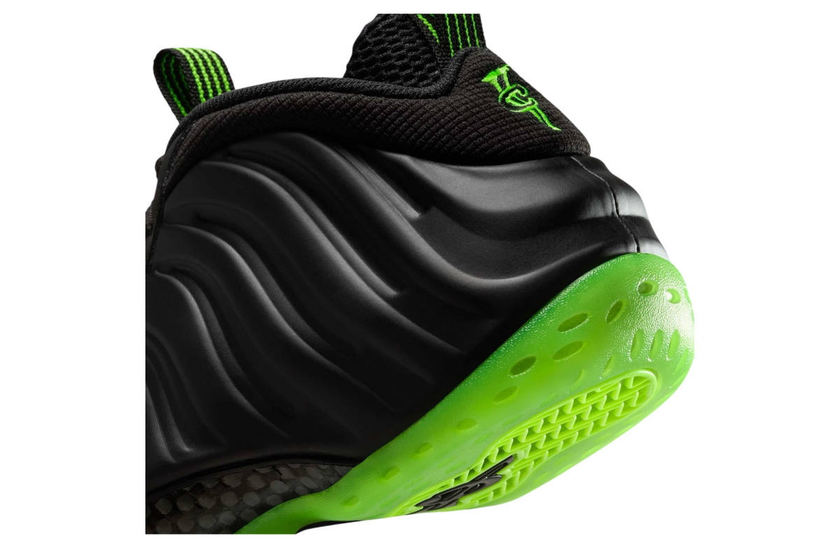 Nike Air Foamposite One Black Volt - Image 8
