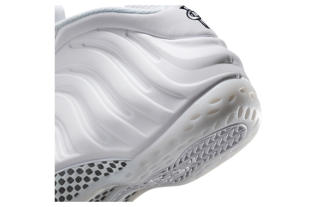 Nike Air Foamposite One Triple White - Image 8