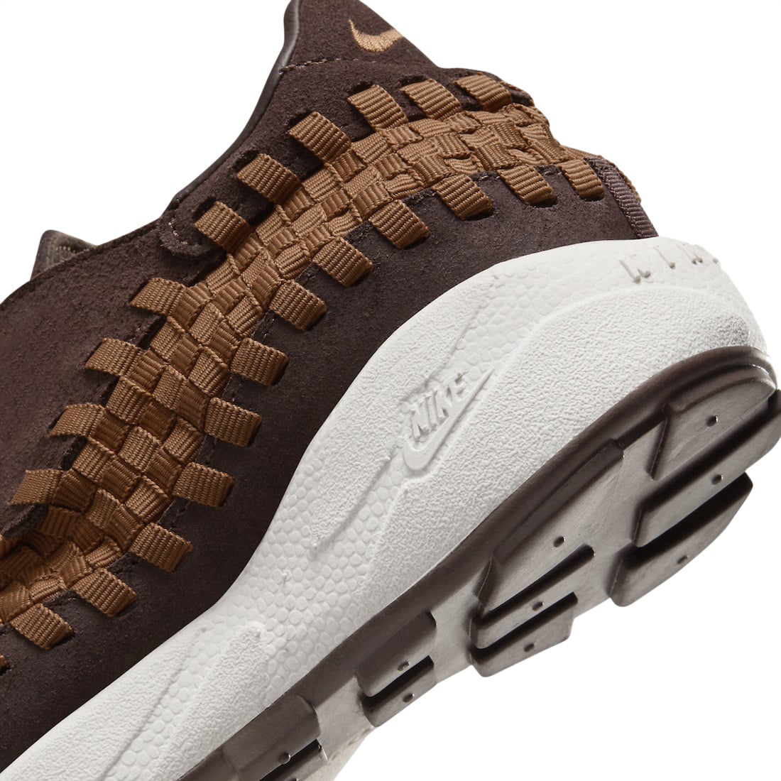 Nike Air Footscape Woven Earth - Image 8