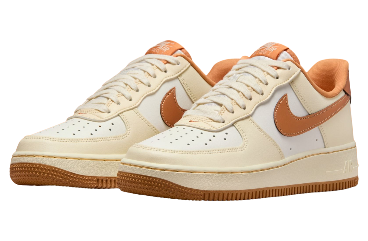 Nike Air Force 1 07 WMNS Coconut Milk / Sail - Image 3