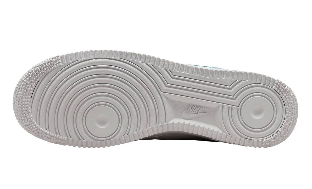 Nike Air Force 1 Low Resort & Sport - Image 6