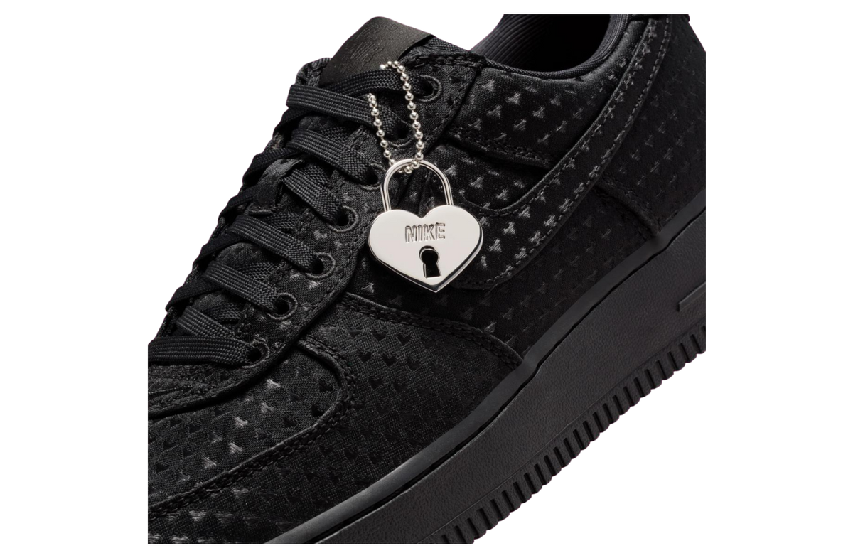 Nike Air Force 1 Low Triple Black - Image 2