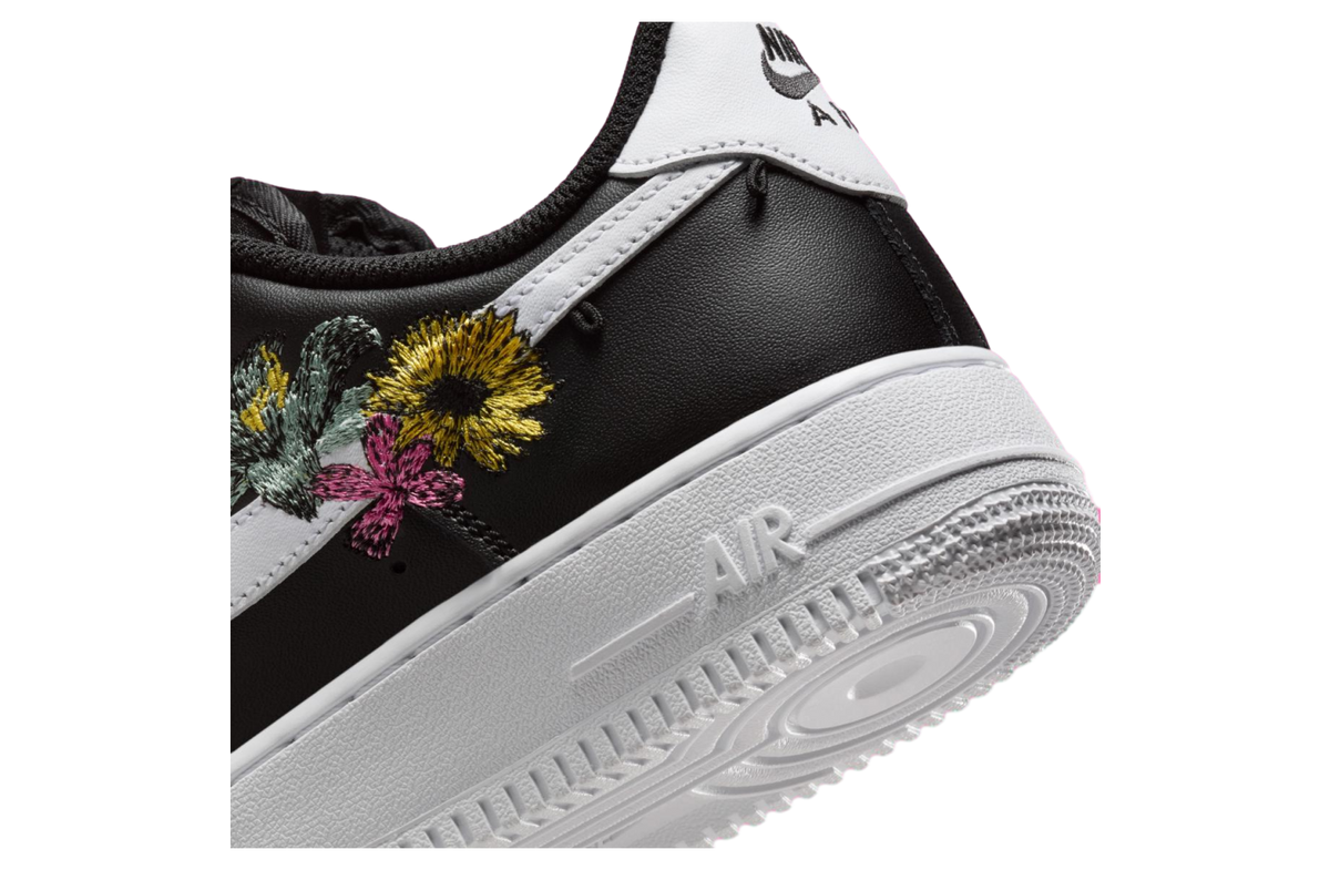 Nike Air Force 1 Now Flowers Black / Metallic Gold - Image 11