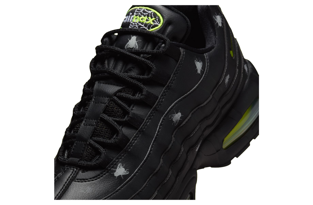 Nike Air Max 95 Black / Metallic Dark Grey - Image 5