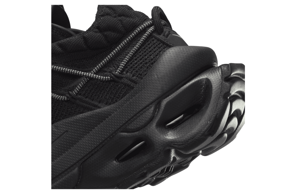 Nike Air Max Flyknit Venture Black Cat - Image 8