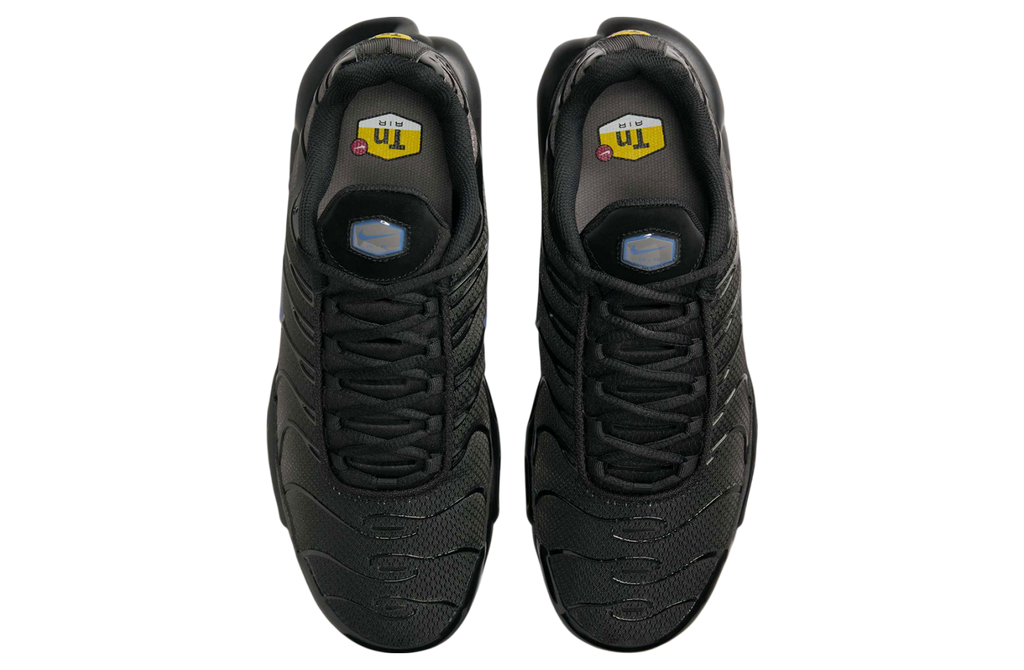 Nike Air Max Plus Black / Dark Smoke Grey - Image 3