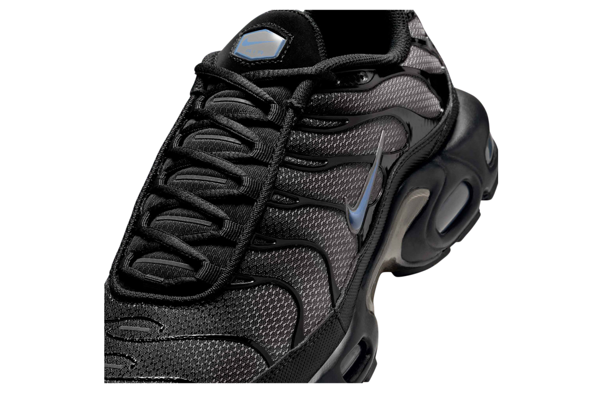 Nike Air Max Plus Black / Dark Smoke Grey - Image 6