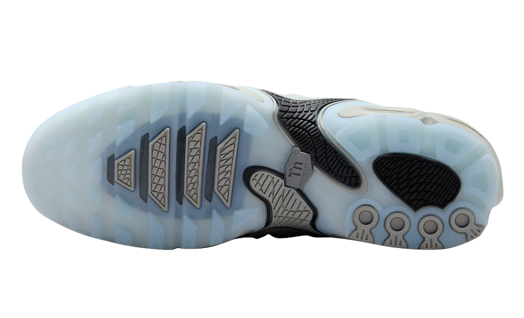 Nike Air Max Plus Drift Light Smoke Grey - Image 6
