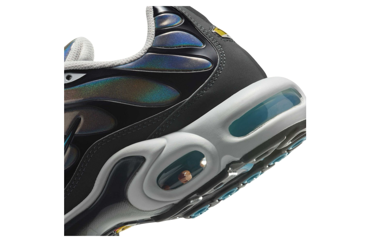 Nike Air Max Plus Iridescent - Image 8