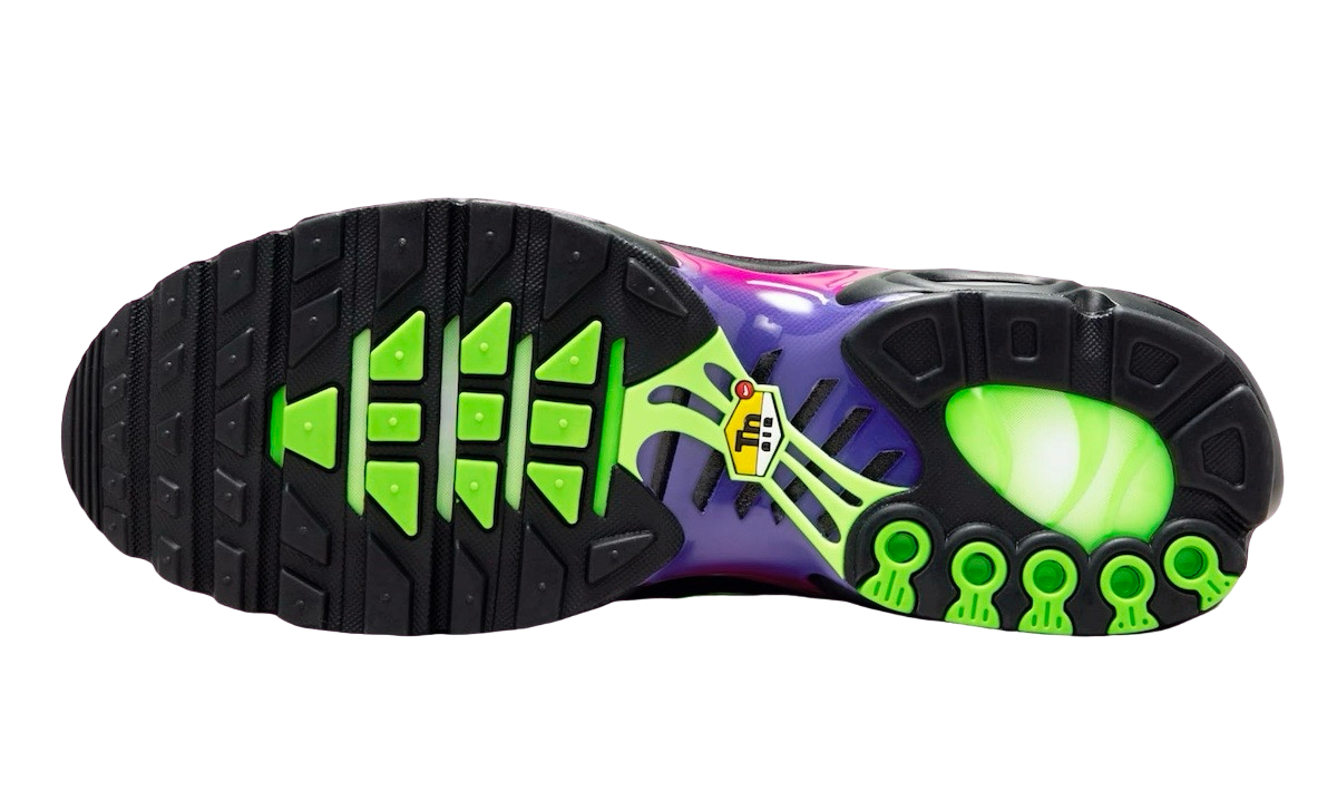 Nike Air Max Plus Rebellious Air - Image 6