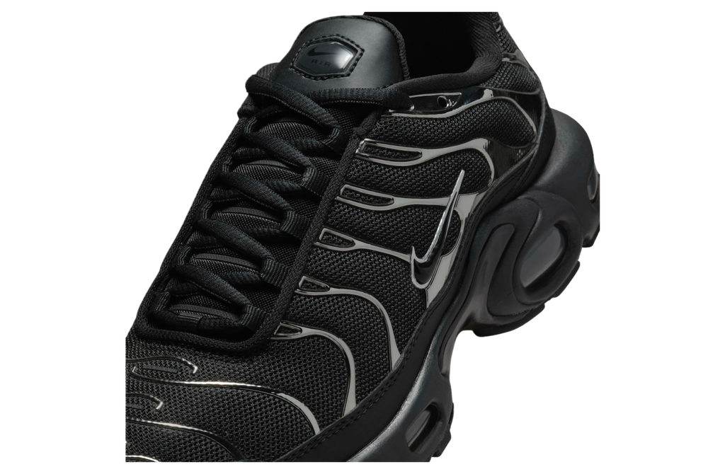 Nike Air Max Plus WMNS Black / Metallic Silver - Image 7