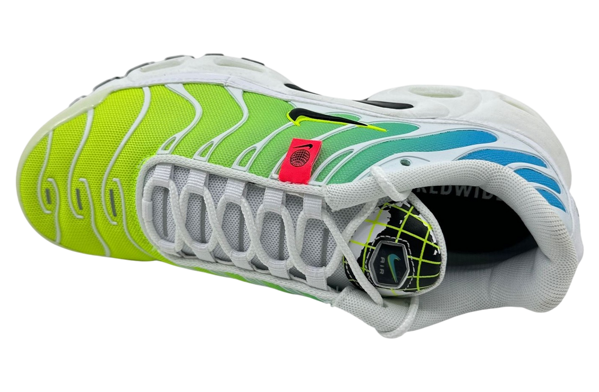 Nike Air Max Plus Worldwide Pack - Image 4