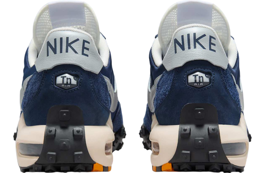 Nike Air Max Waffle Navy / Silver - Image 4
