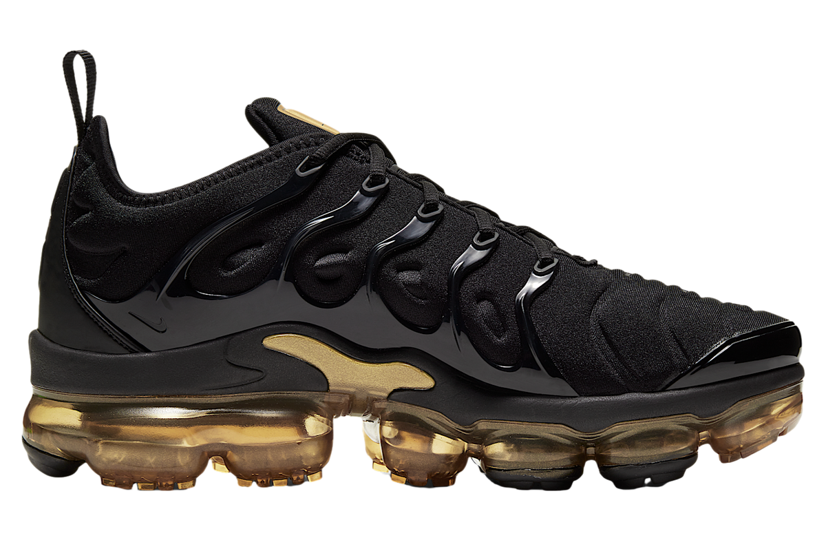 Nike Air Vapormax Plus Black / Metallic Gold - Image 3