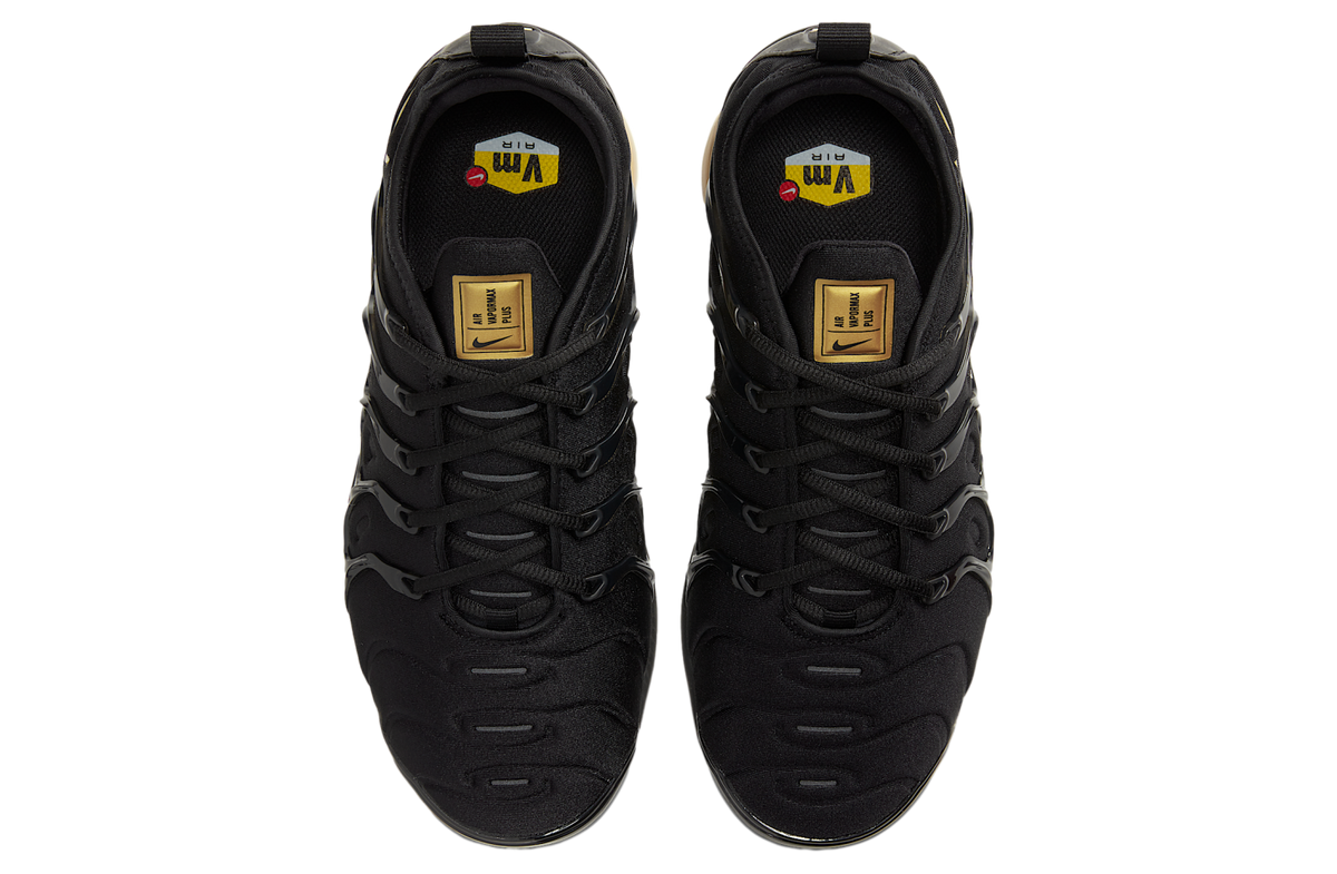 Nike Air Vapormax Plus Black / Metallic Gold - Image 4