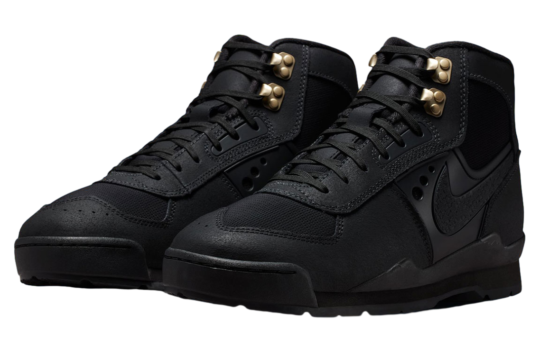 Nike Baltoro Black / Metallic Gold - Image 2