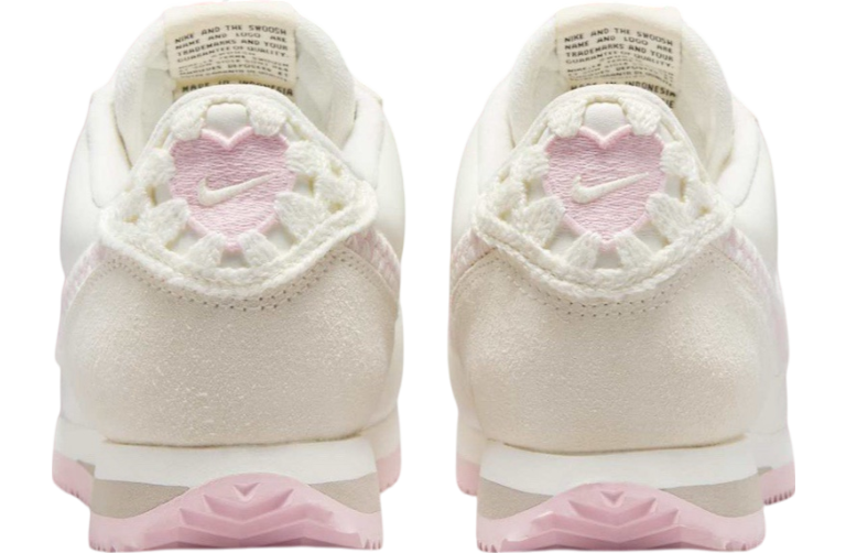 Nike Cortez WMNS Valentine’s Day - Image 5