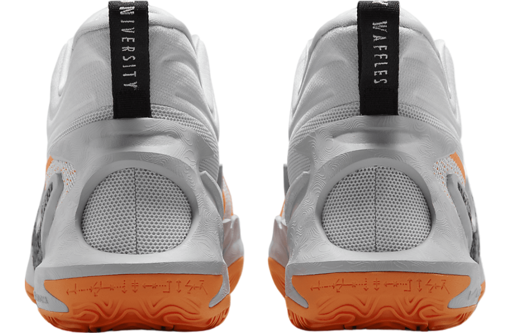 Nike Cosmic Unity 2 Wolf Grey / Cone - Image 6