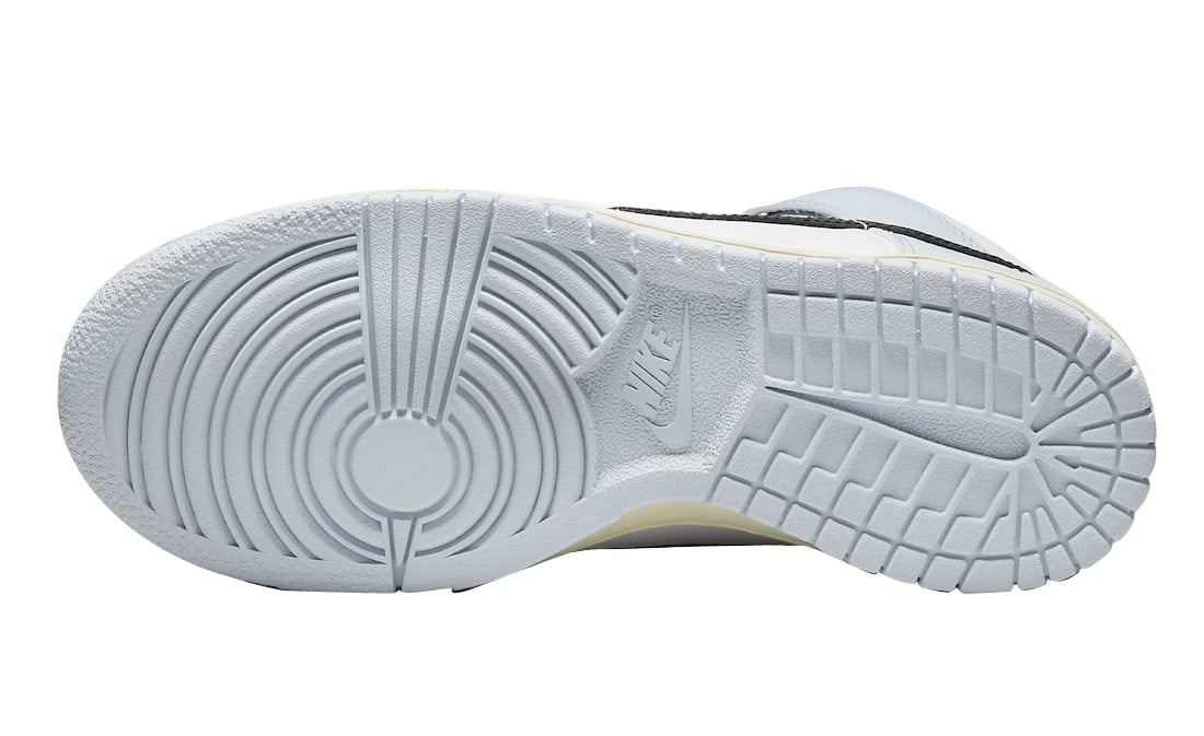 Nike Dunk High GS Aluminum - Image 6