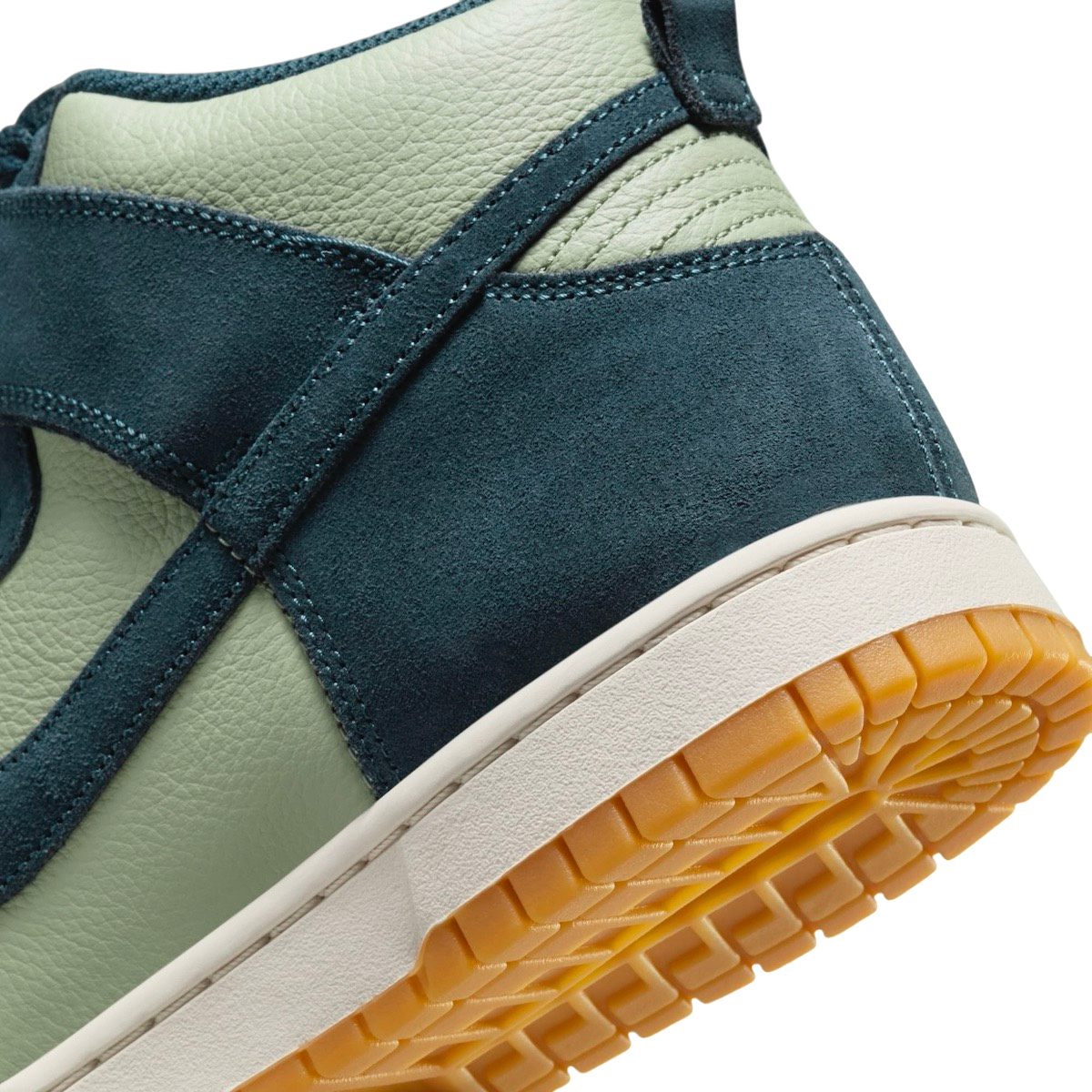 Nike Dunk High Jade Horizon / Armory Navy - Image 8