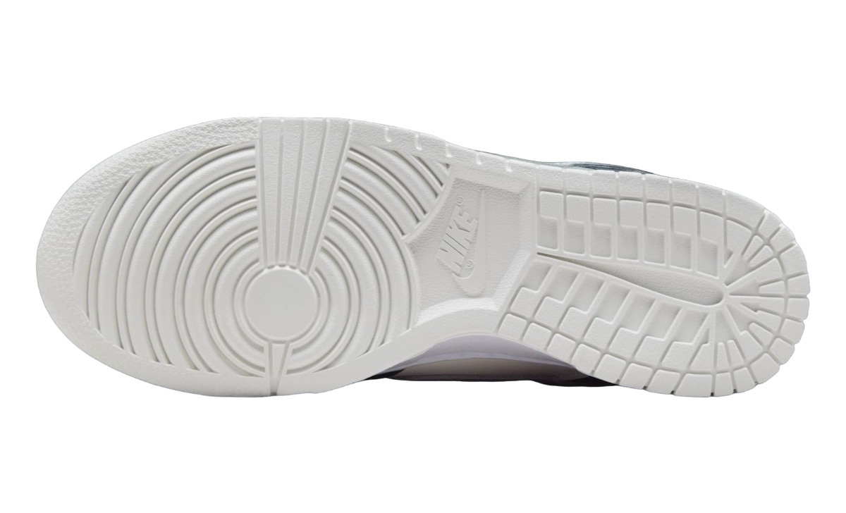 Nike Dunk Low Armory Navy Sail - Image 6