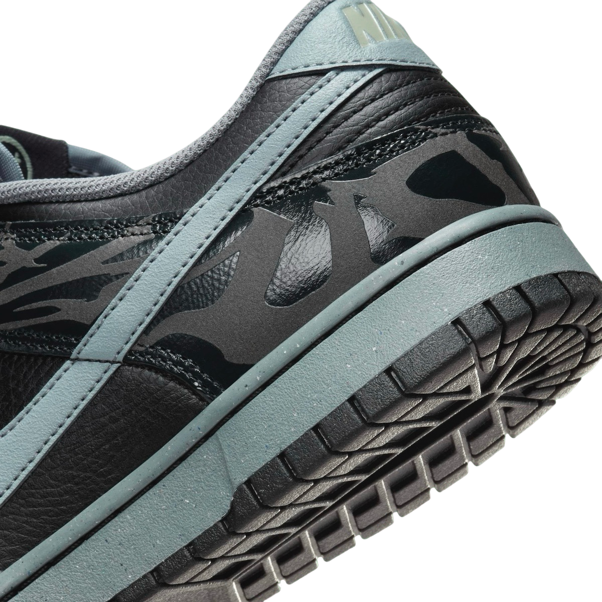 Nike Dunk Low Berlin - Image 9